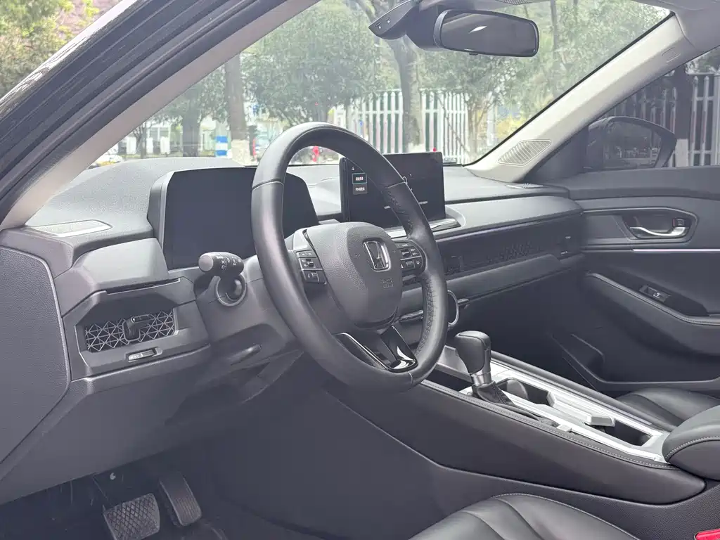 Honda Accord 2025 — фото 13