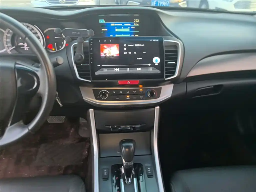 Honda Accord 2016 — фото 13