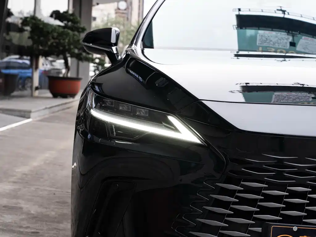 Lexus RX 2024