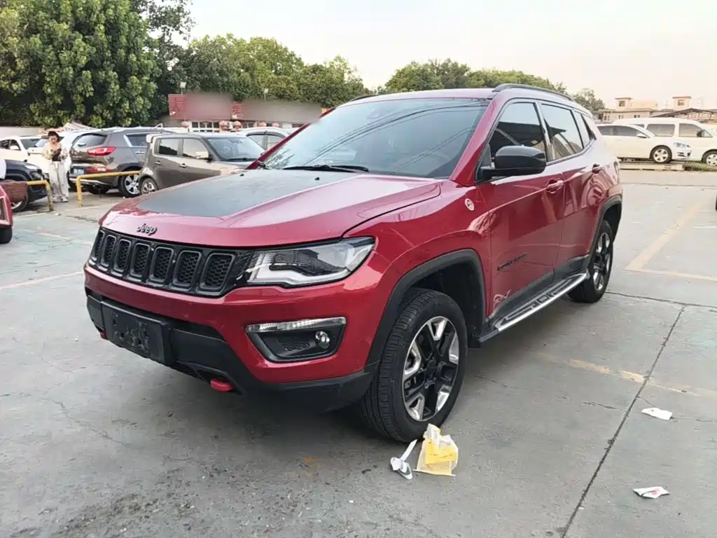 Jeep Compass 2017 — фото 1