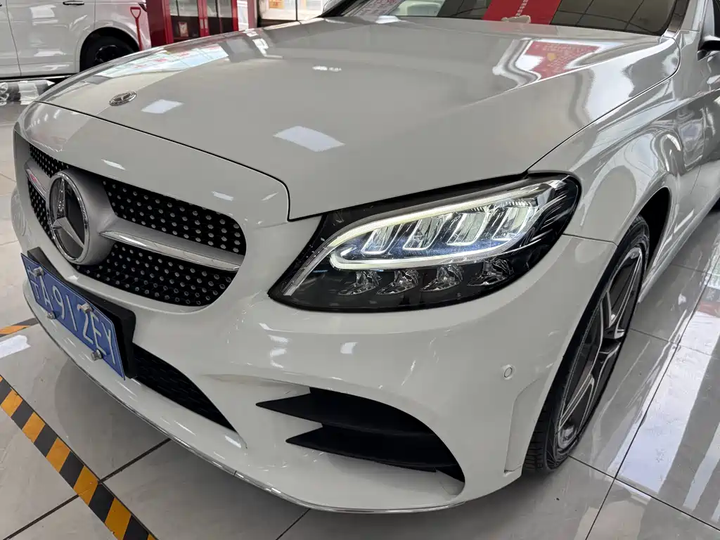 Mercedes-Benz C-Class 2020 — фото 27