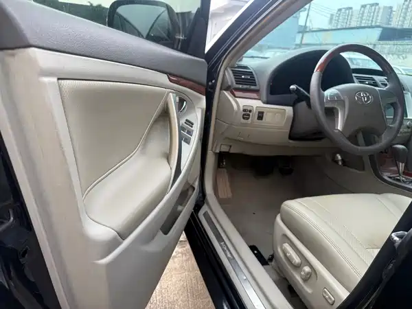 Toyota Camry 2013