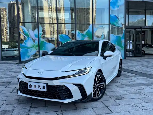 Toyota Camry 2024