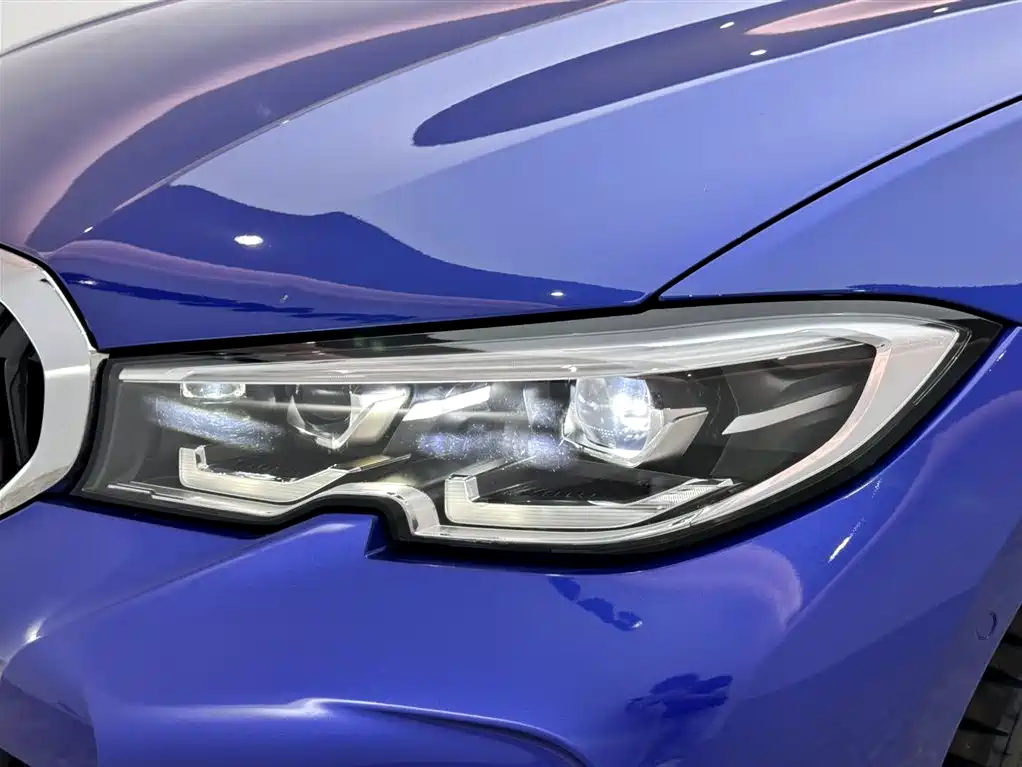 BMW 3 Series 2020 — фото 17