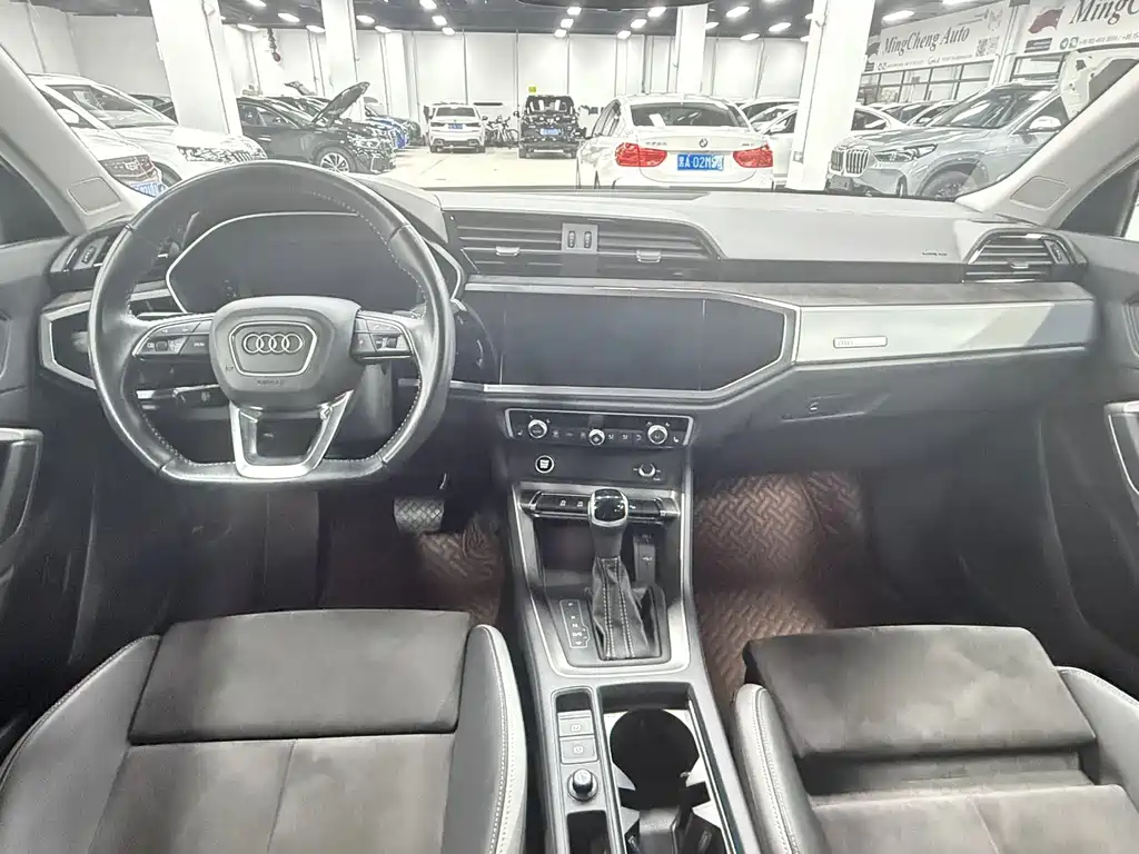 Audi Q3 2022 — фото 19