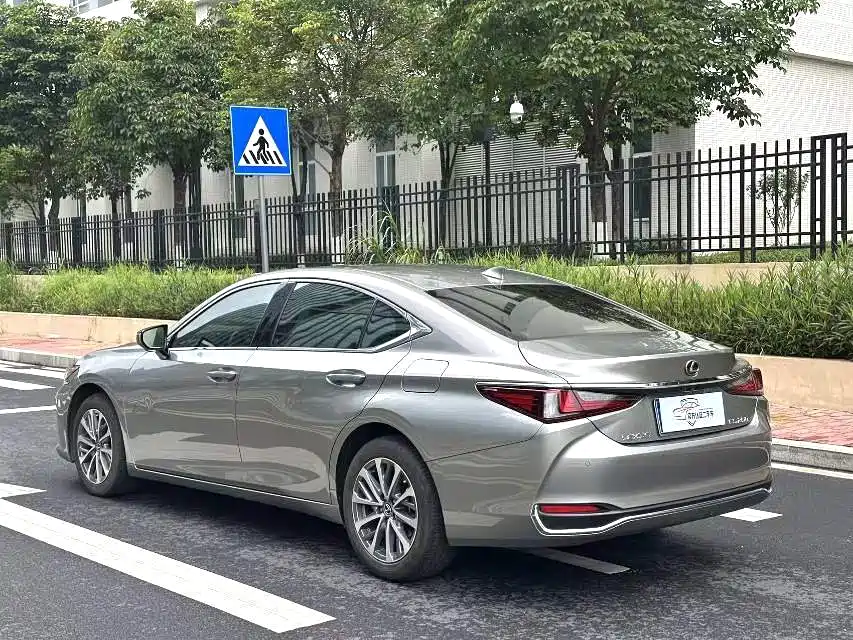 Lexus ES 2024 — фото 5