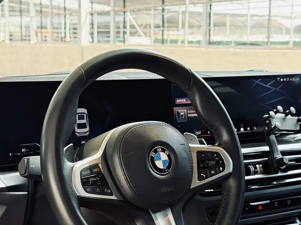 BMW 3 Series 2023 — фото 17
