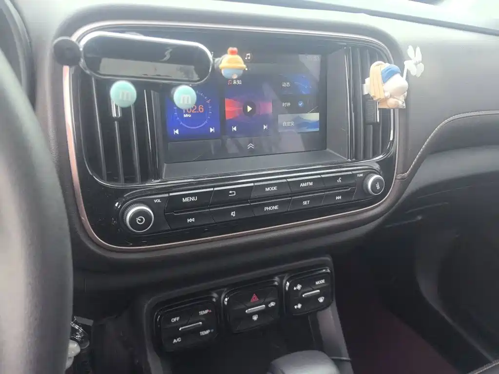 GAC Trumpchi GS3 2017 — фото 9