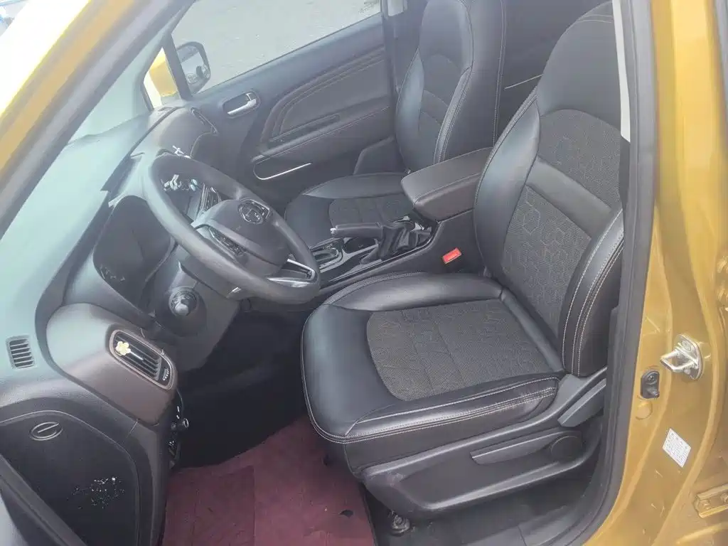 GAC Trumpchi GS3 2017 — фото 11