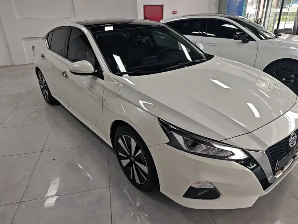 Nissan Teana 2022