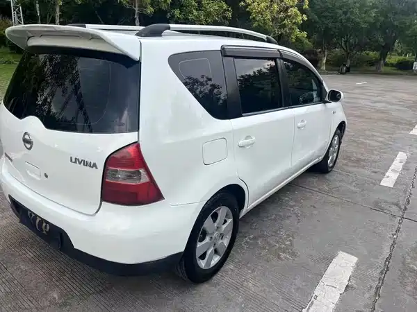 Nissan Livina 2007
