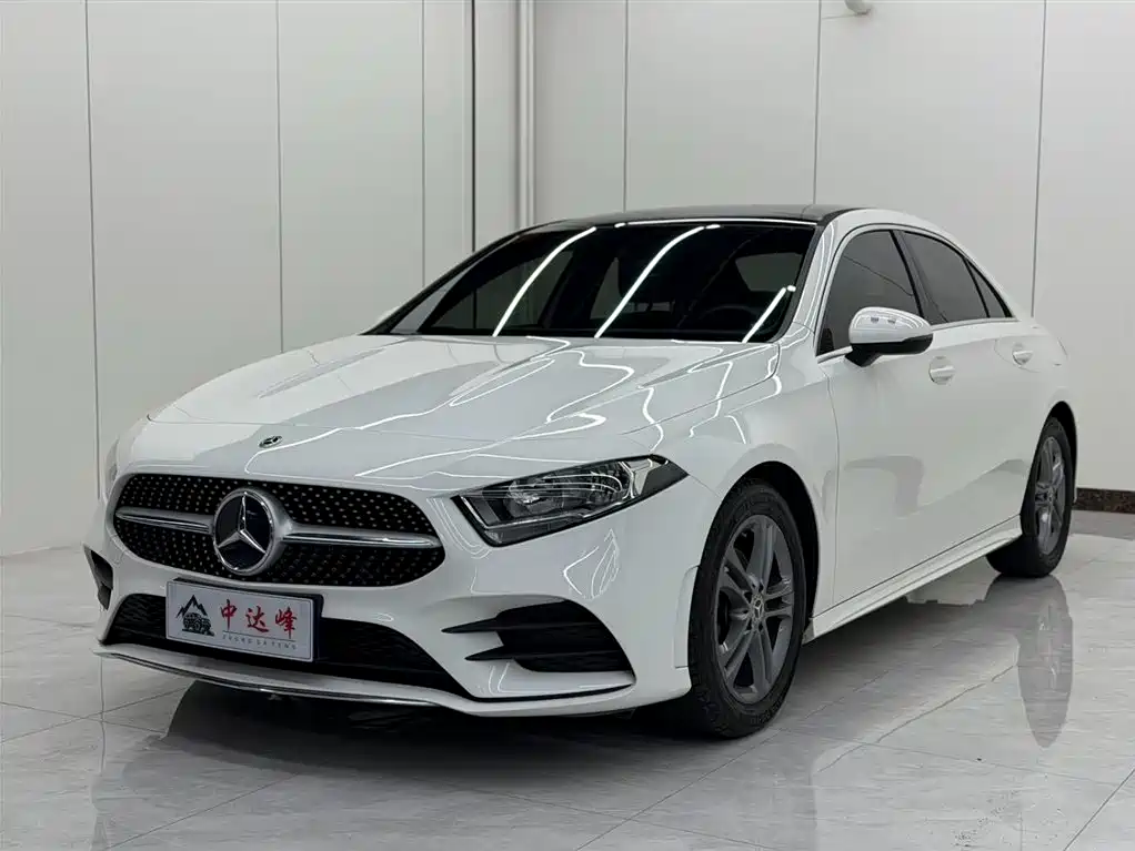 Mercedes-Benz A-Class 2022 — фото 1