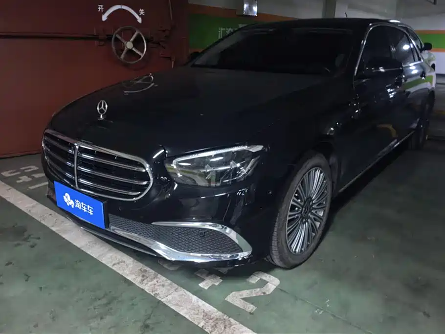 Mercedes-Benz E-Class 2022