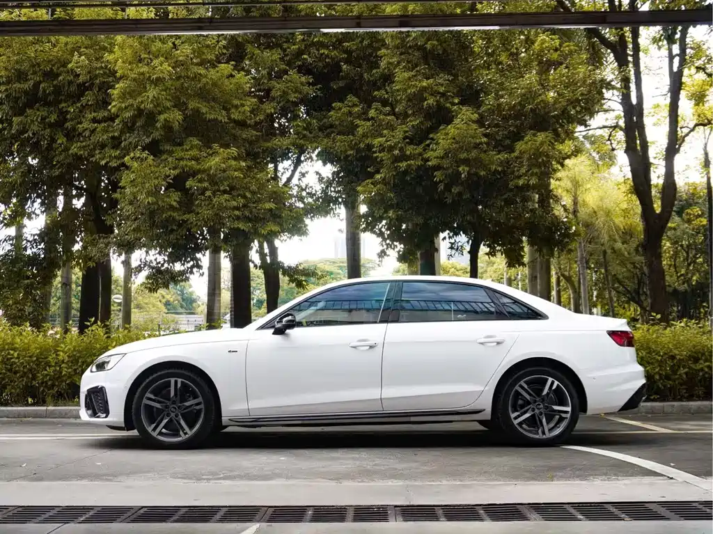 Audi A4L 2023