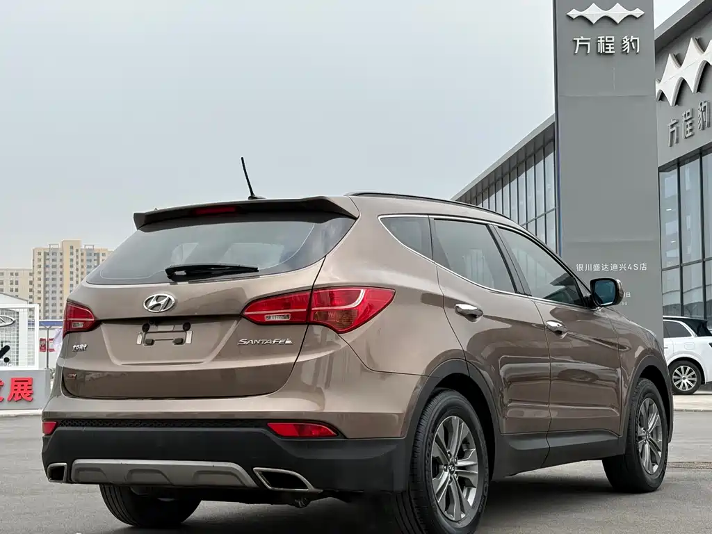 Hyundai Santa Fe 2015 — фото 9
