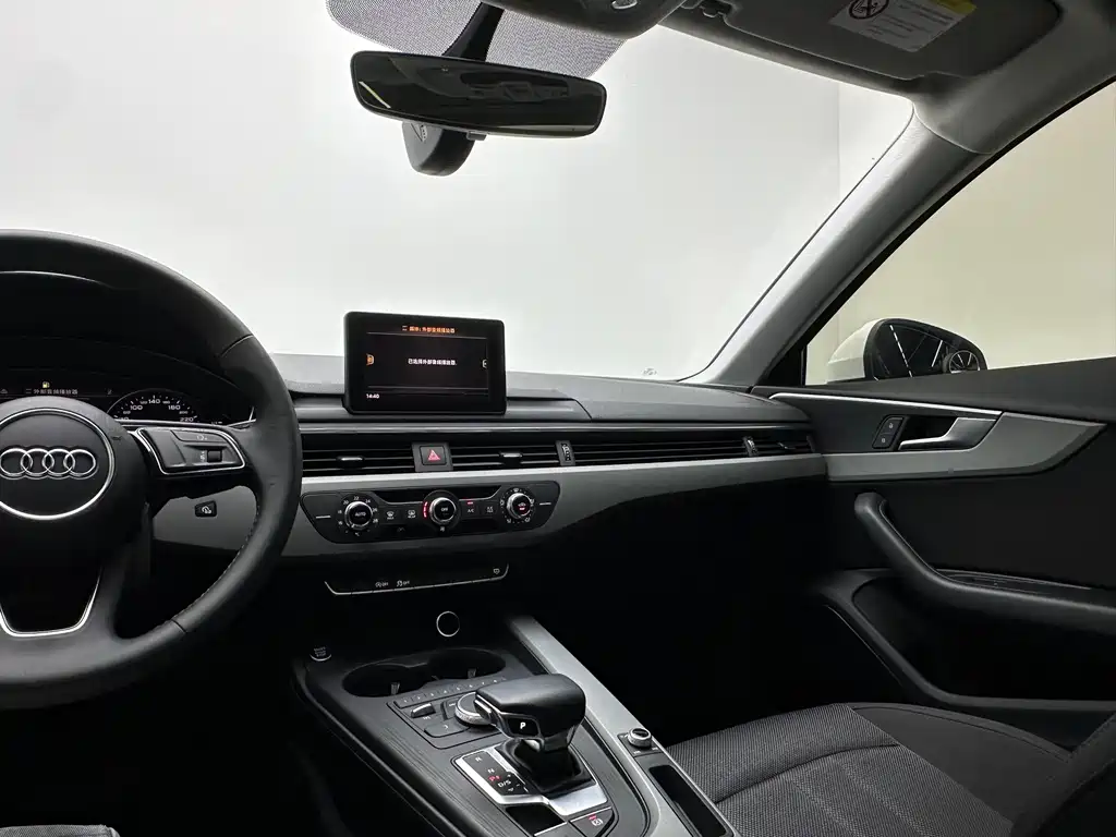 Audi A4L 2019 — фото 15