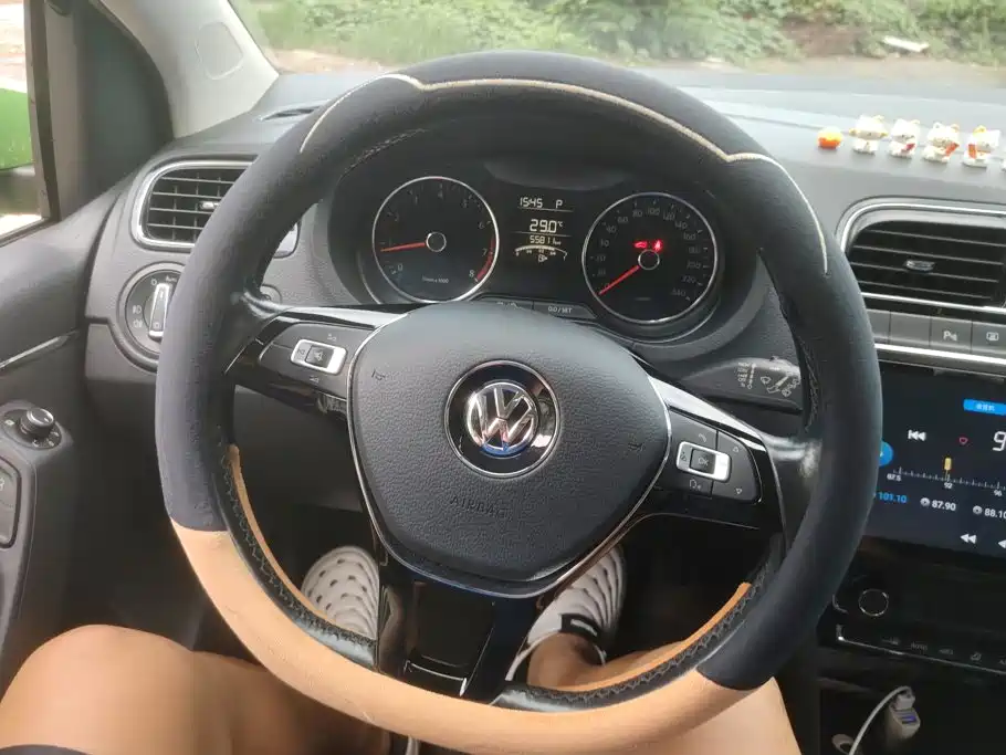 Volkswagen Polo 2015 — фото 15