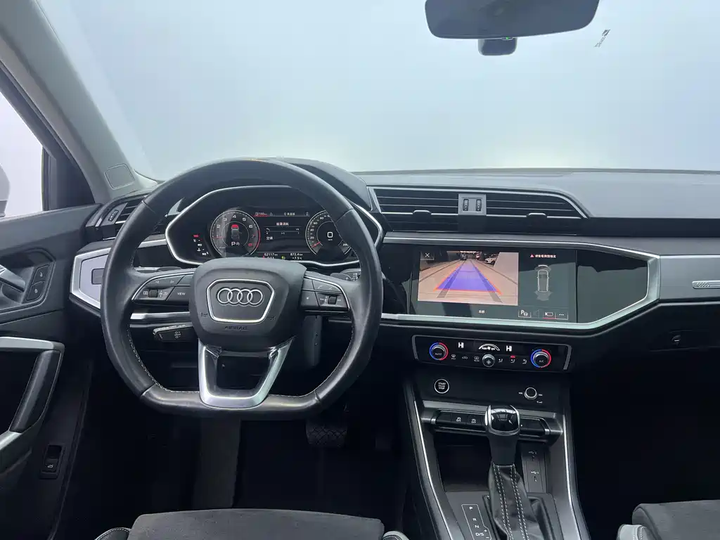 Audi Q3 2022 — фото 18