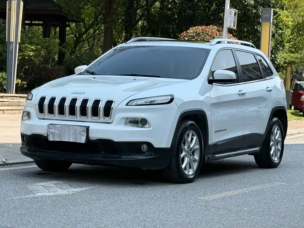 Jeep Cherokee 2017 — фото 3
