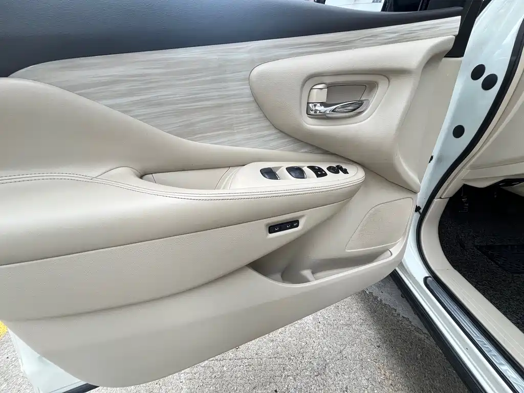 Nissan Murano 2015 — фото 18