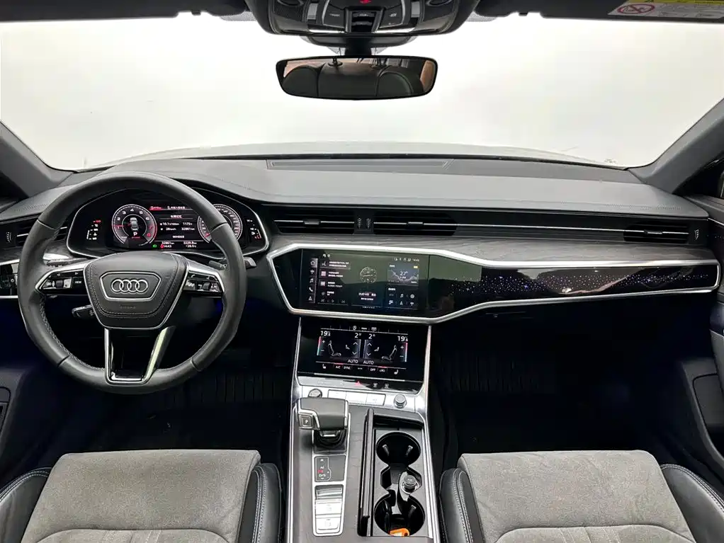 Audi A6L 2023 — фото 10