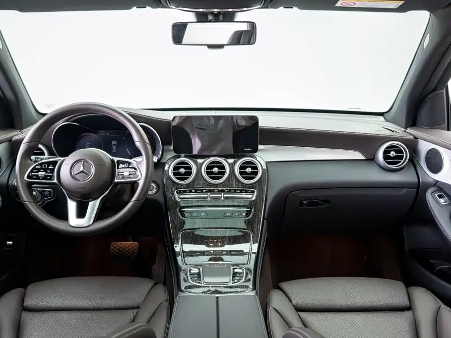 Mercedes-Benz GLC 2021 — фото 12