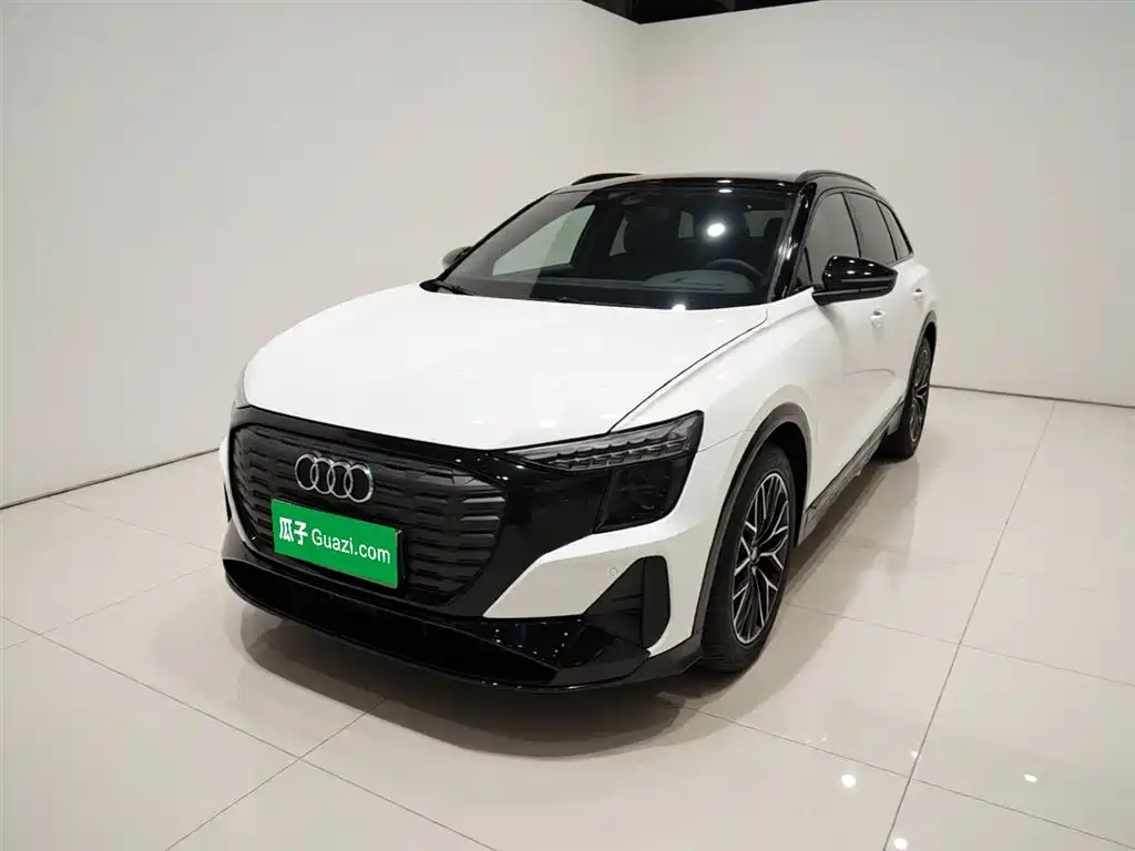 Audi Q5 e-tron 2023 — фото 2