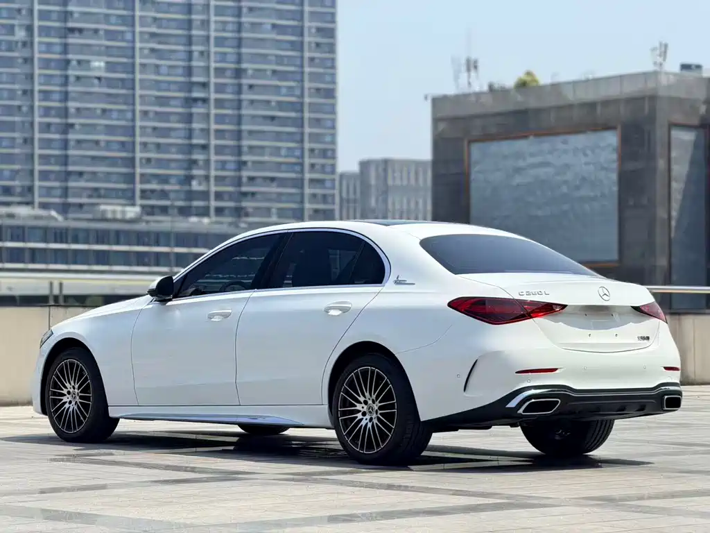 Mercedes-Benz C-Class 2025