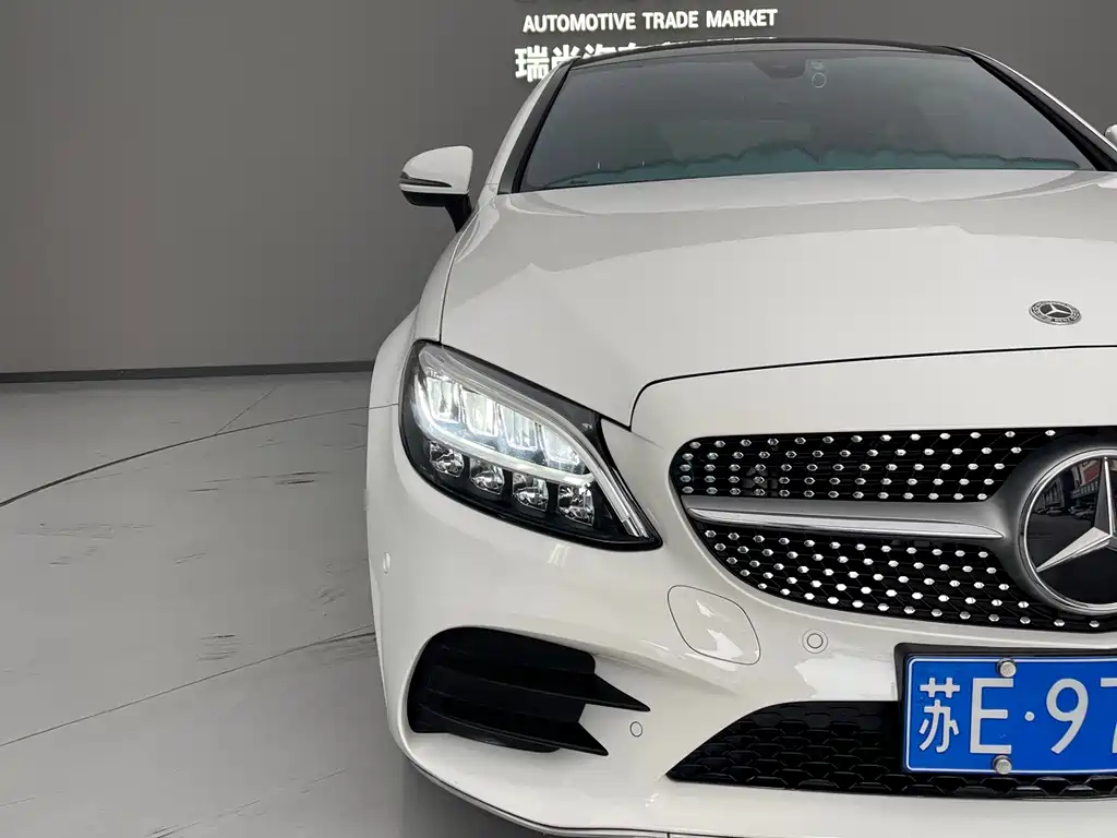 Mercedes-Benz C-Class 2019 — фото 16