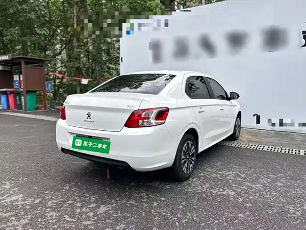 Peugeot 301 2017