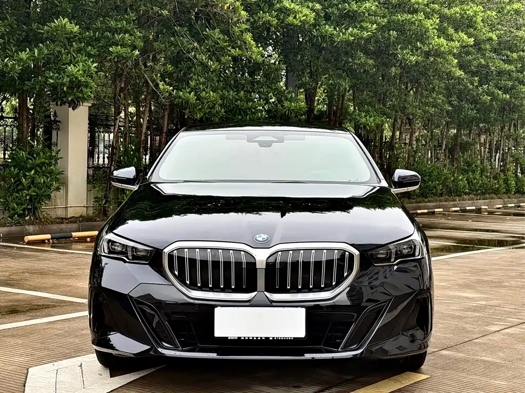 BMW 5 Series 2024