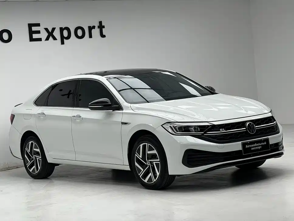 Volkswagen Sagitar 2022