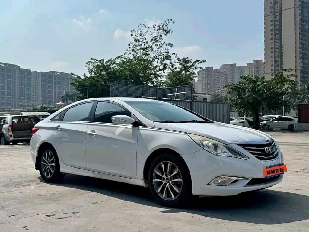 Hyundai Sonata 2013 — фото 3