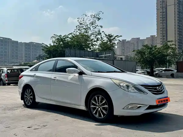 Hyundai Sonata 2013
