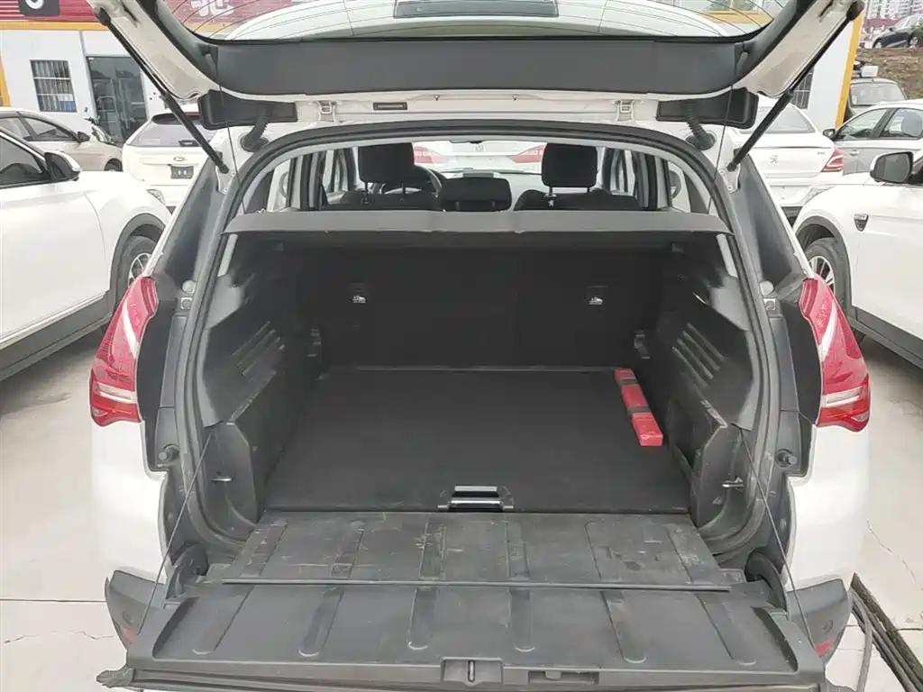Peugeot 3008 2015 — фото 19