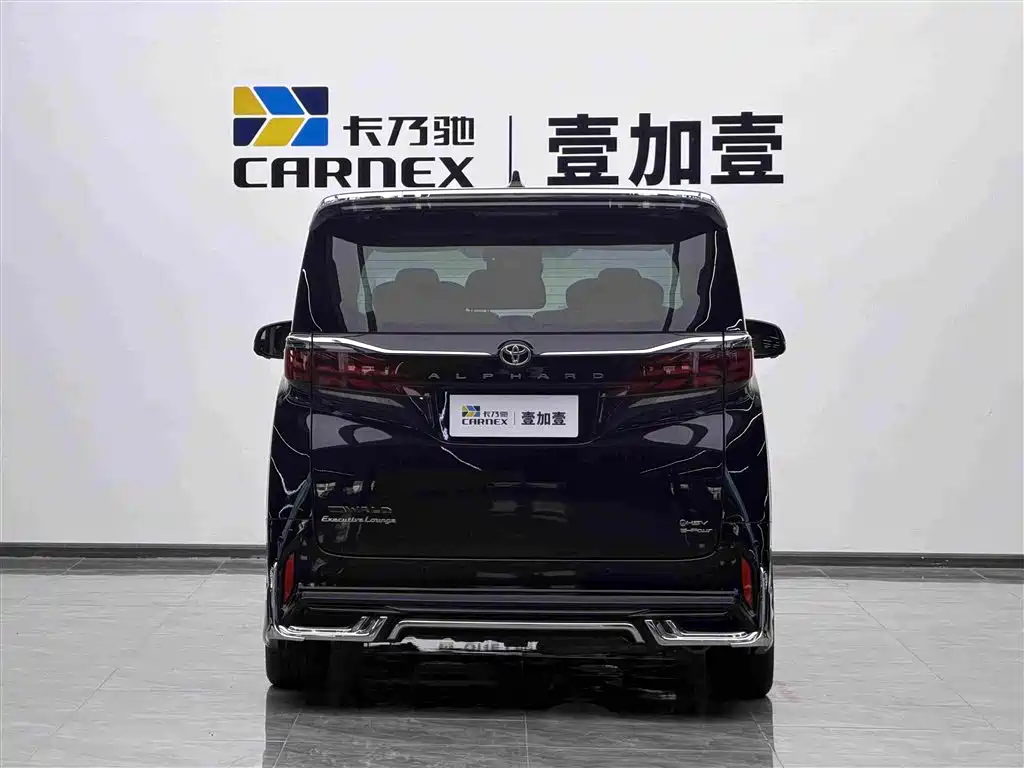 Toyota Alphard 2024 — фото 4