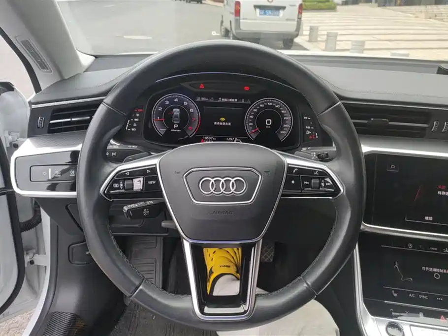 Audi A7 2023 — фото 15