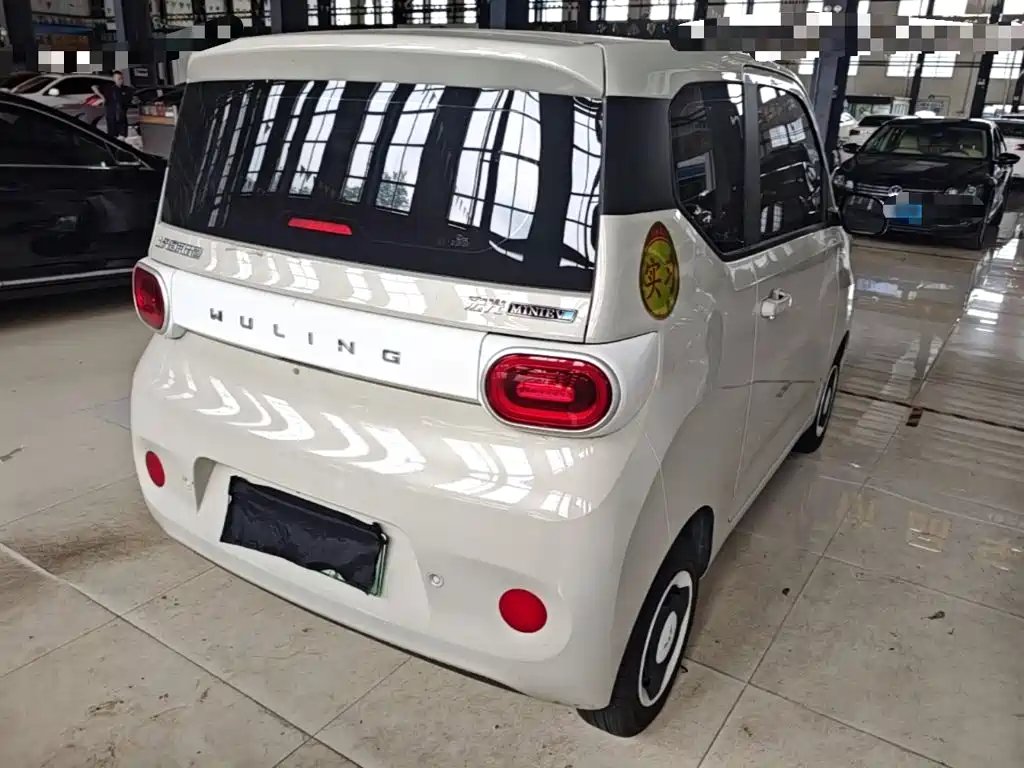 Wuling Hongguang MINIEV 2025
