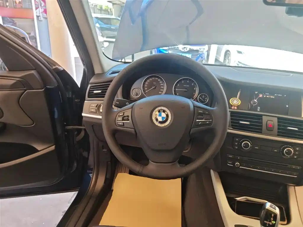 BMW X3 2017 — фото 11