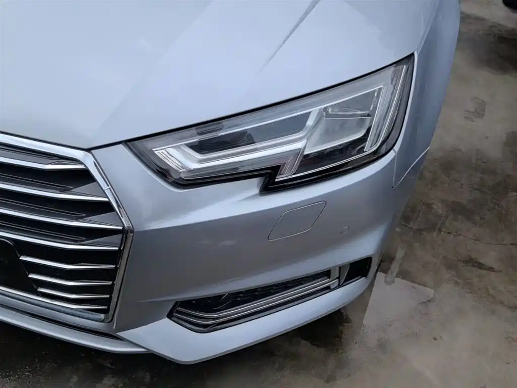 Audi A4L 2019 — фото 24