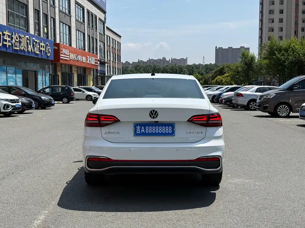 Volkswagen Lavida 2022