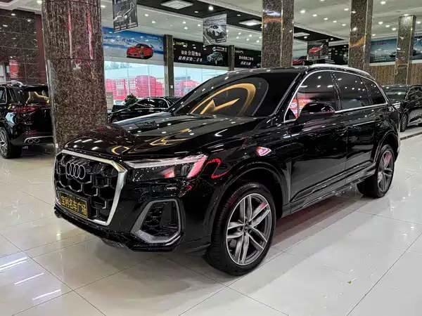 Audi Q7 2025