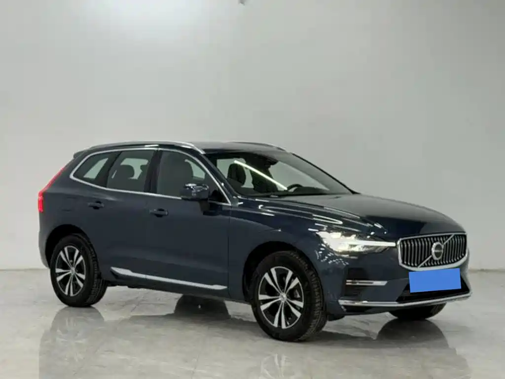 Volvo XC60 2025 — фото 2
