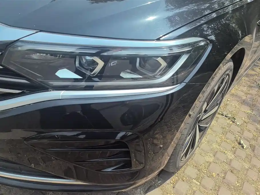 Volkswagen Passat 2022