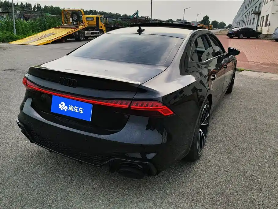 Audi A7L 2023