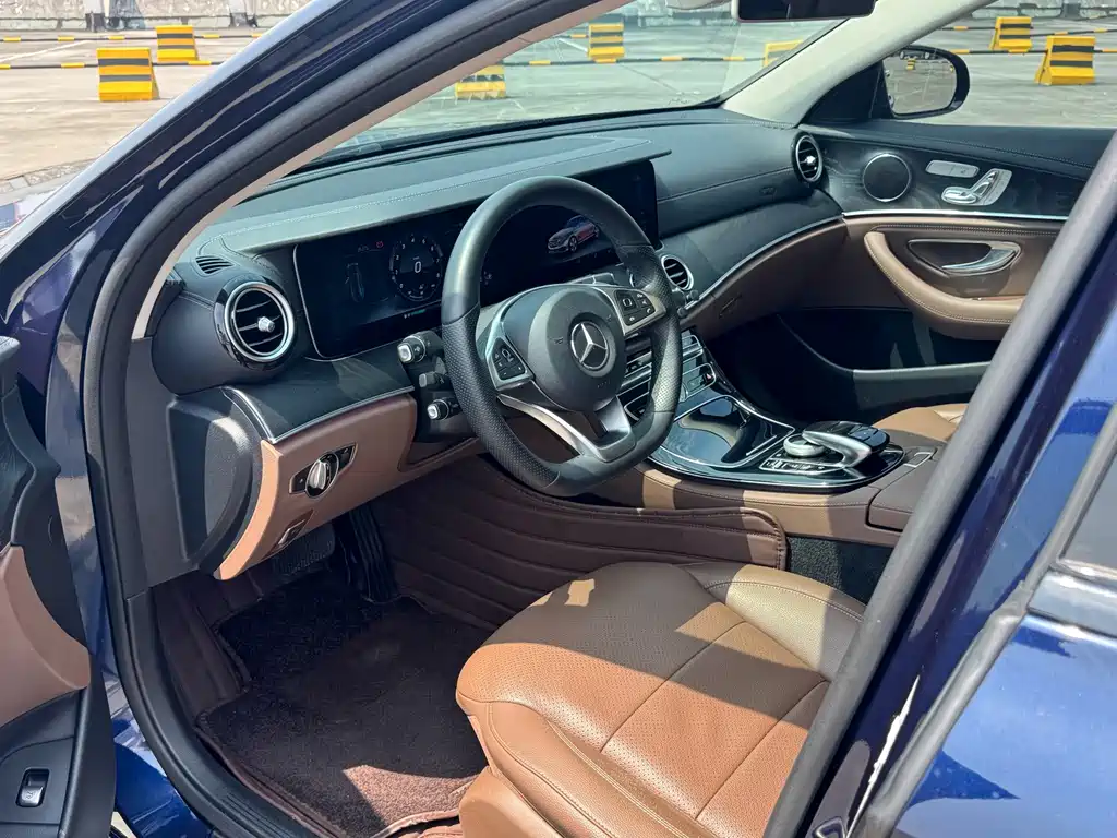 Mercedes-Benz E-Class 2017 — фото 13