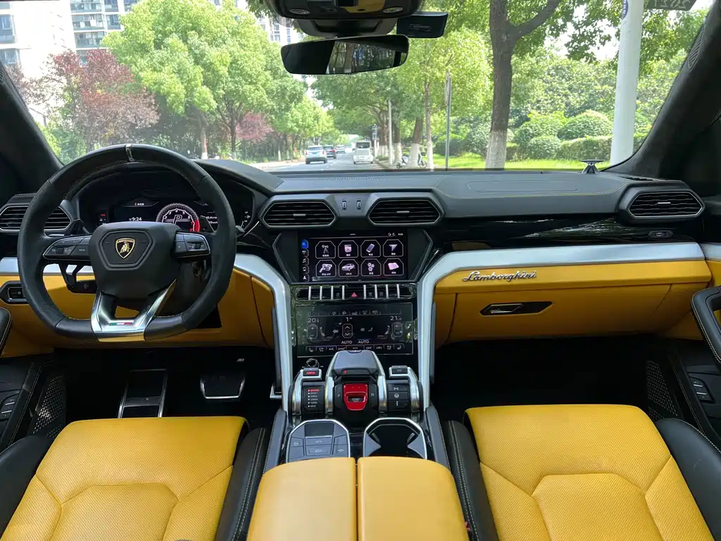 Lamborghini Urus 2019