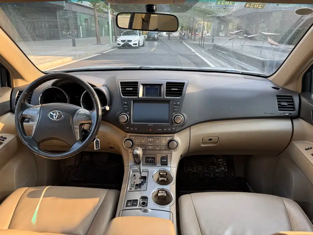 Toyota Highlander 2009 — фото 14