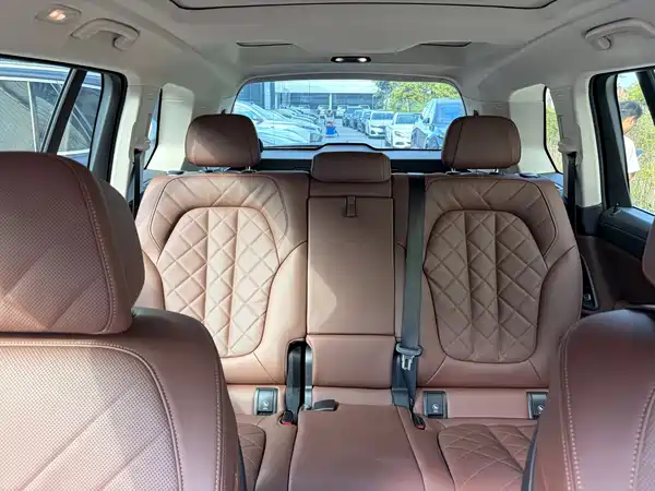 BMW X7 2023