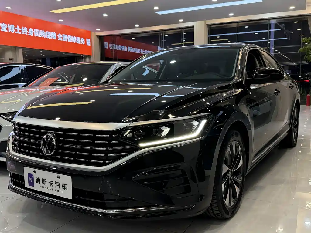 Volkswagen Passat 2023